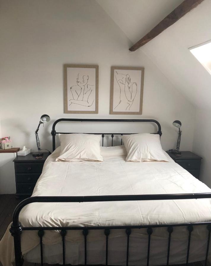 Bed and Breakfast Ancien Relais De Poste The Old Post Office Saint-Martial-d'Albarede Exterior foto